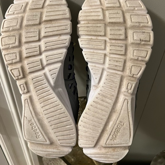 Rebook WN’S 6 Running Memory Foam Gray Size 9 - Picture 6 of 8